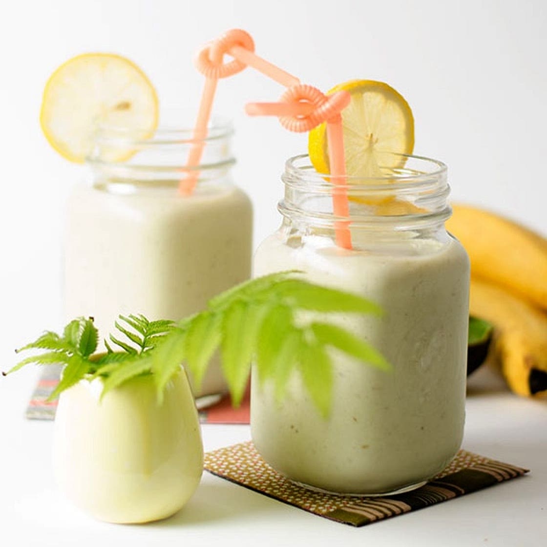 The Best Three-Ingredient Avocado Smoothie