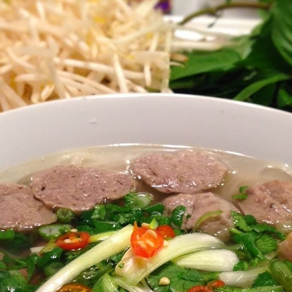 Bò Viên (Vietnamese Beef Meatballs)