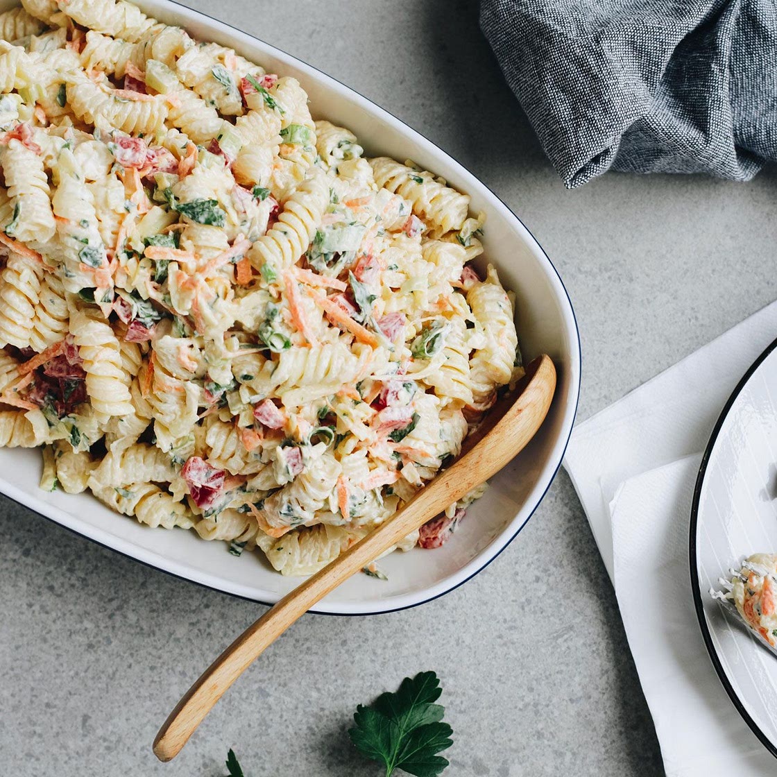 Easy and Creamy Pasta Salad Recipe