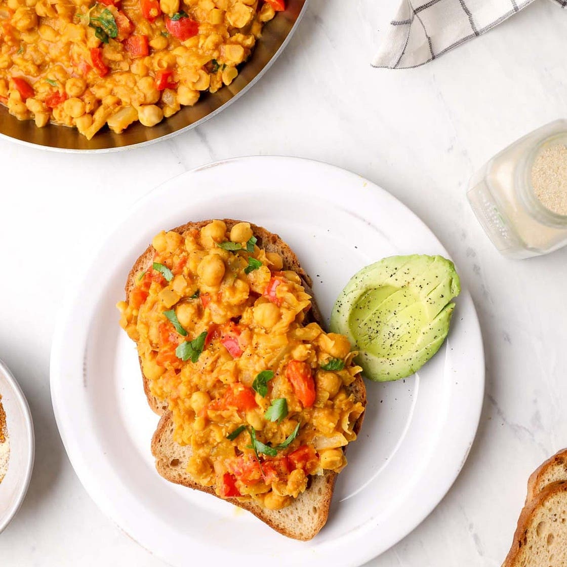 15 Minute Chickpea Scramble