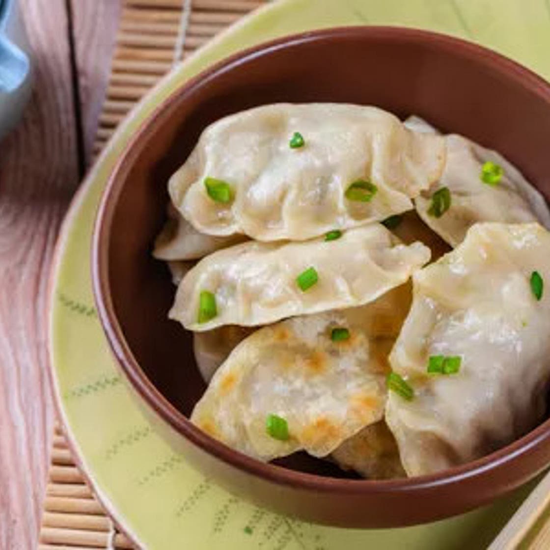 Chinese dumplings (jiaozi)
