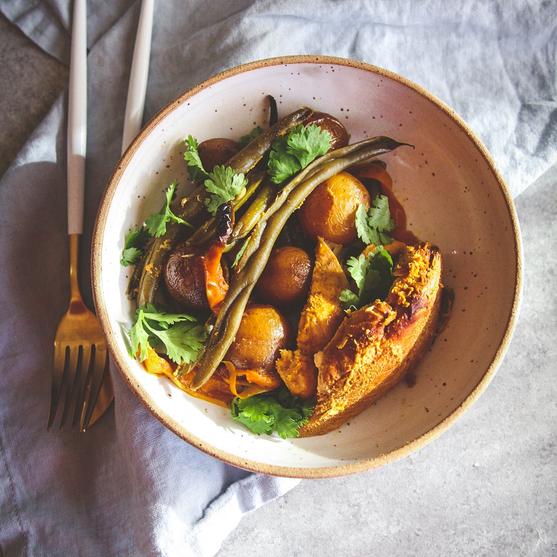 Healthy Crockpot Turmeric Chicken & Potatoes Recipe