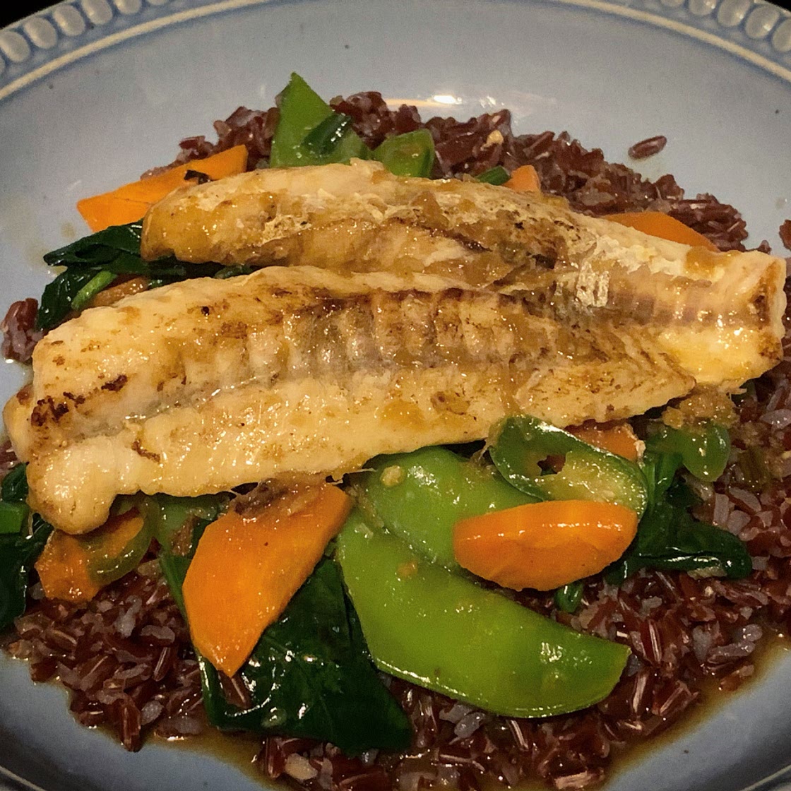 Lemongrass, ginger and lime fish with red rice (low sodium)