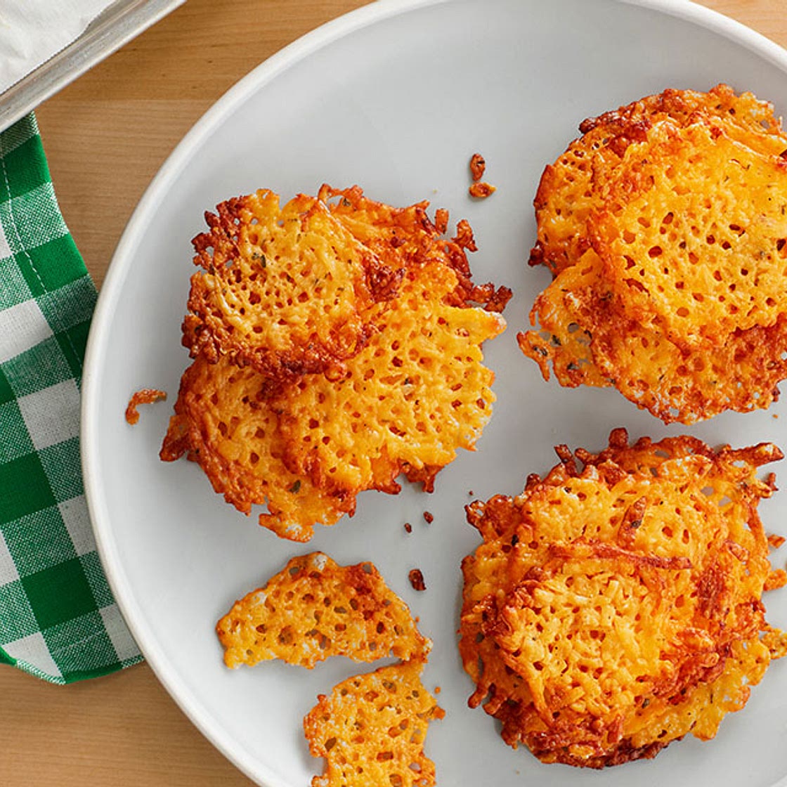 Keto Ranch Cheddar Crisps