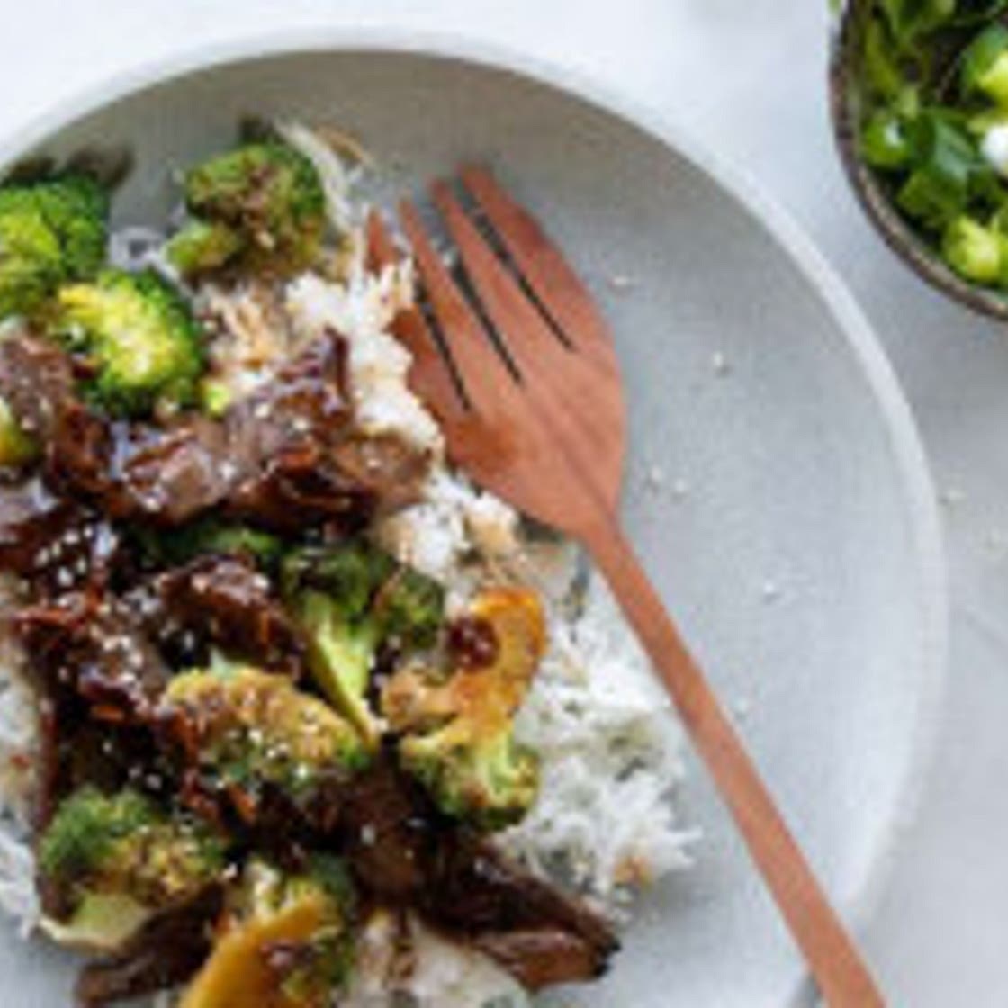 MONGOLIAN BEEF AND BROCCOLI