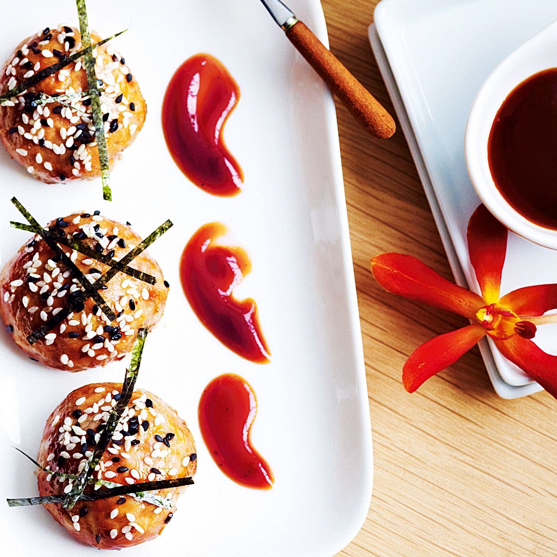 Tsukune (Japanese chicken meatballs)