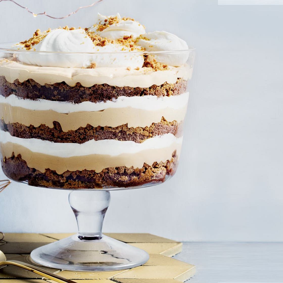 This gingerbread trifle is the answer to all your Christmas wishes