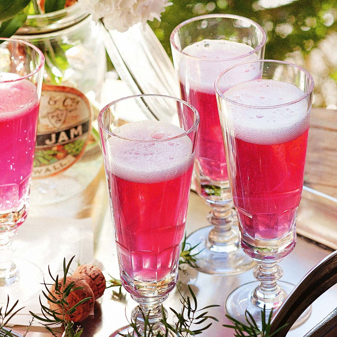 Rhubarb spritz