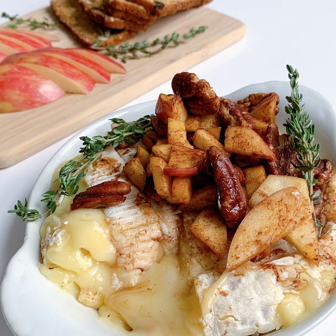 Baked Brie With Honey-Glazed Cinnamon Apples & Pecans