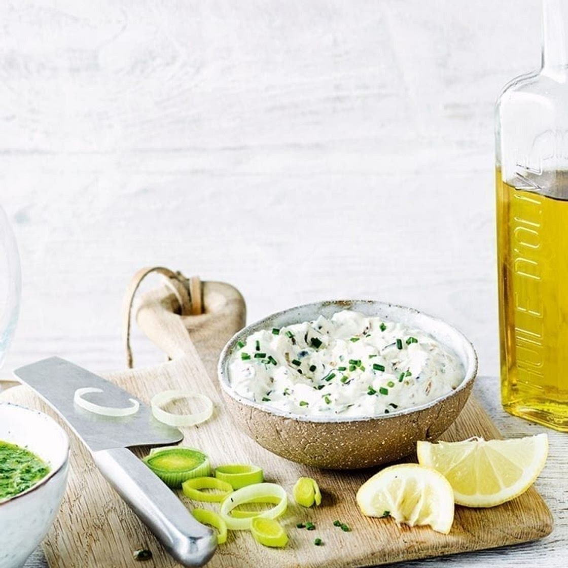 Burnt onion and garlic soured cream