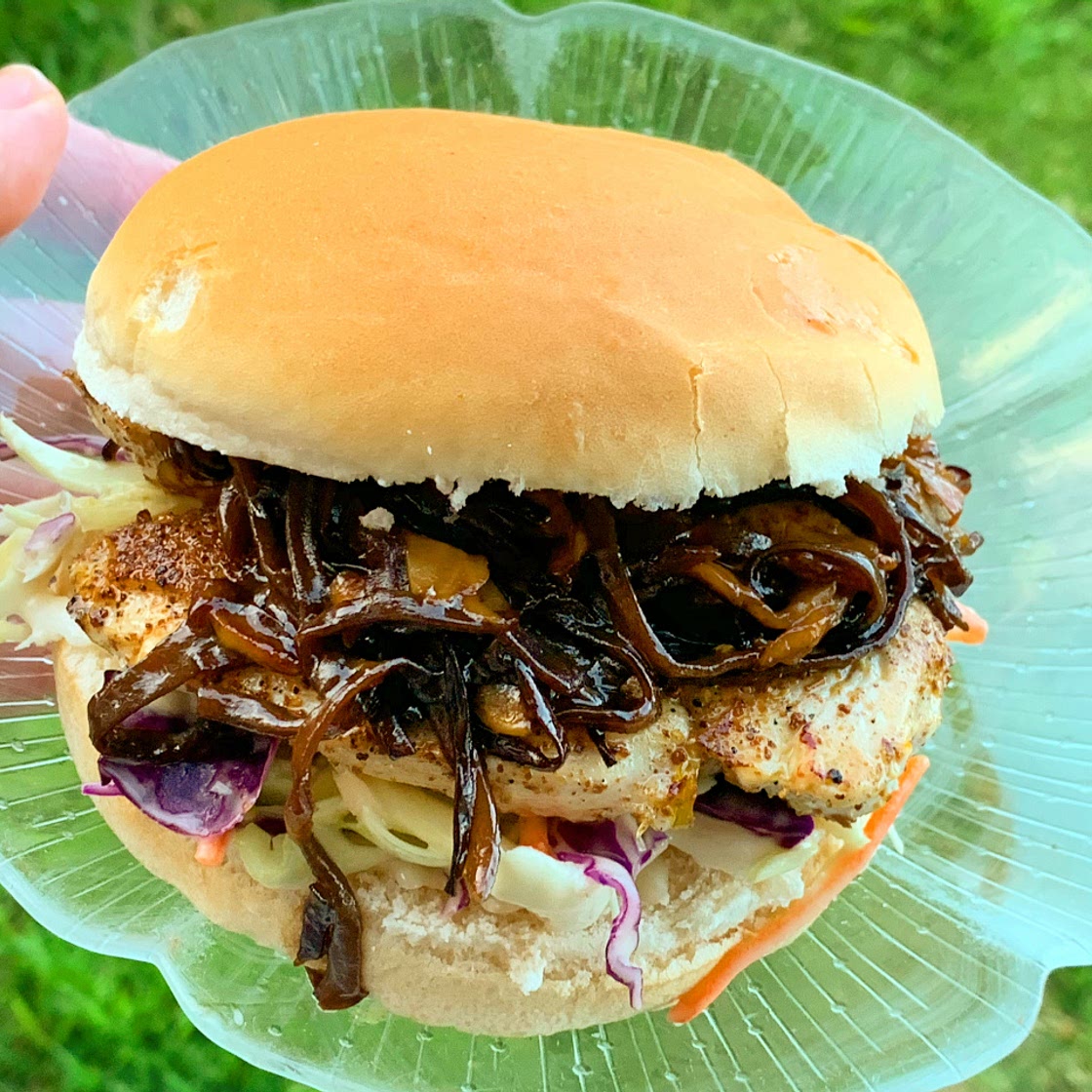 Hoisin chicken mushroom burger with Asian slaw (low sodium)