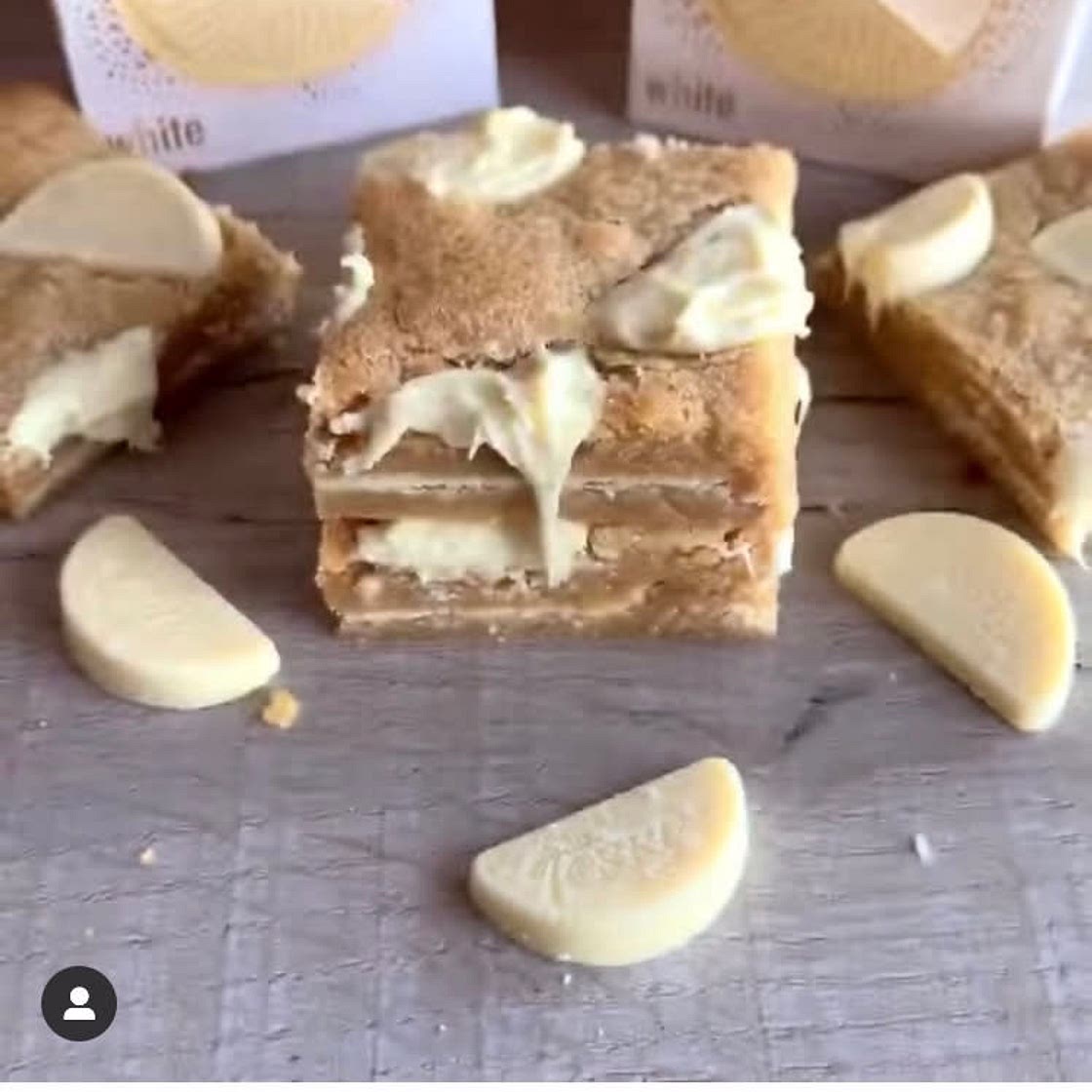 White chocolate orange blondies 