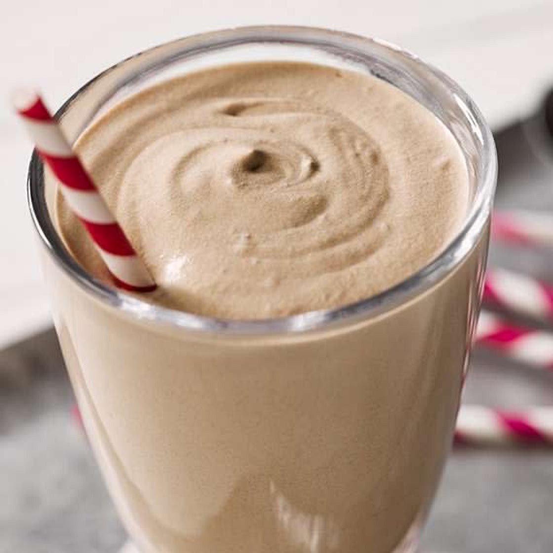 Healthy chocolate milkshake 