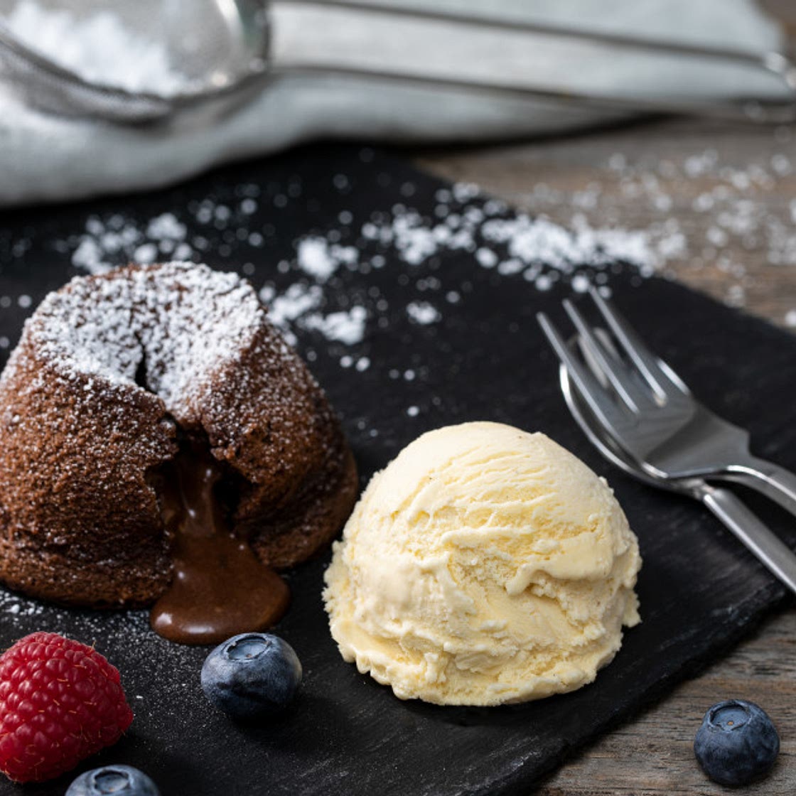 Lava Cake mit Eis