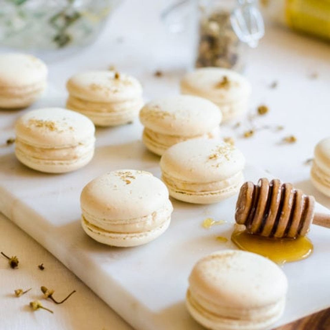Chamomile and Caramelized Honey Macarons