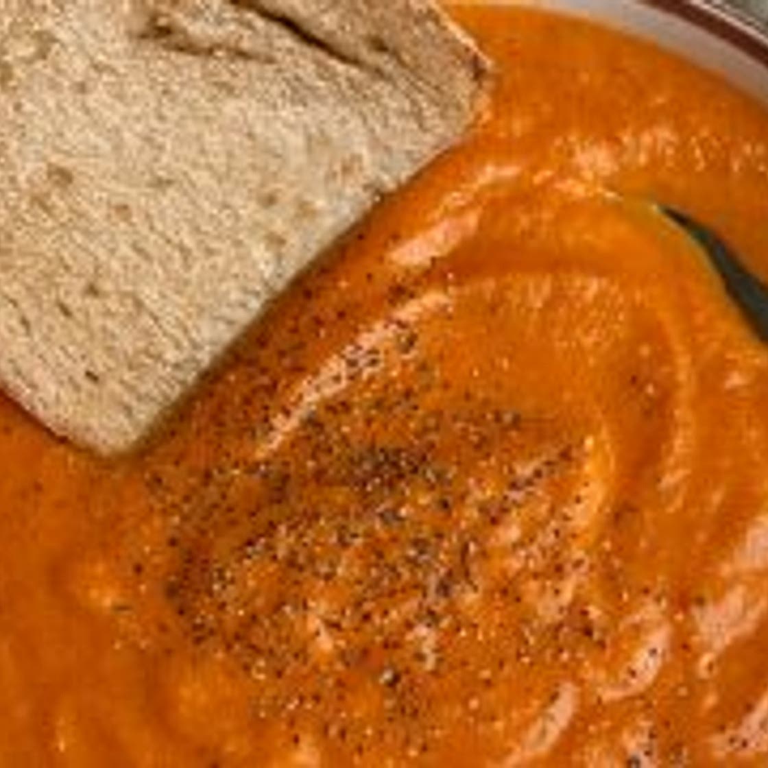 Creamy Vegan Tomato and Cauliflower Bisque