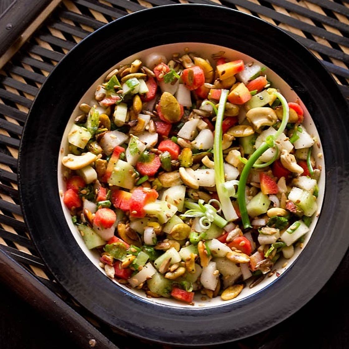 Veggies and Nut Salad 