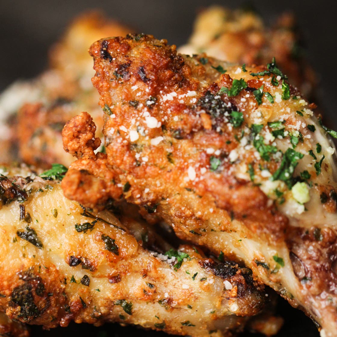 Garlic Parmesan Chicken Wings in an Air Fryer