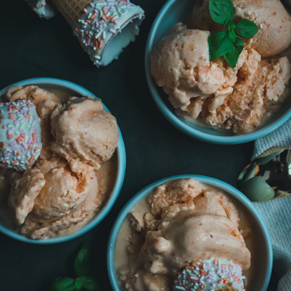Easy No-Churn Peach Nice Cream