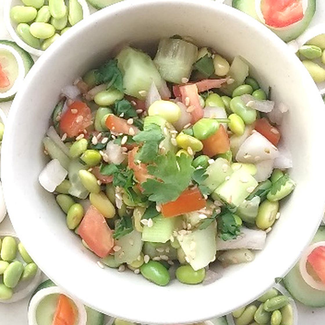 अपरिपक्व सोयाबीन सलाद (Green Soyabean Salad recipe in Hindi)