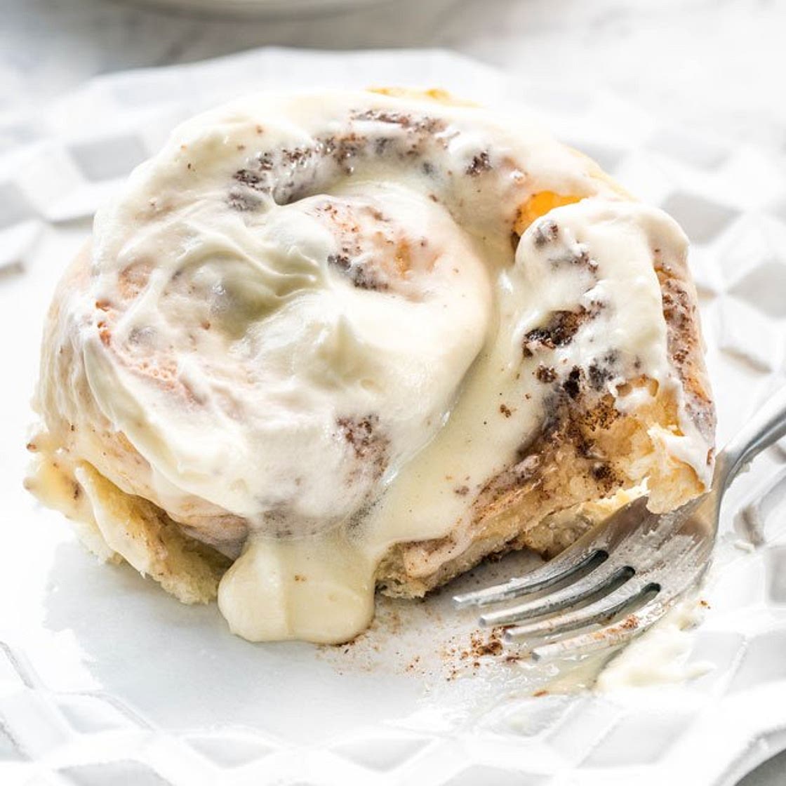 Cinnabons Cinnamon Rolls
