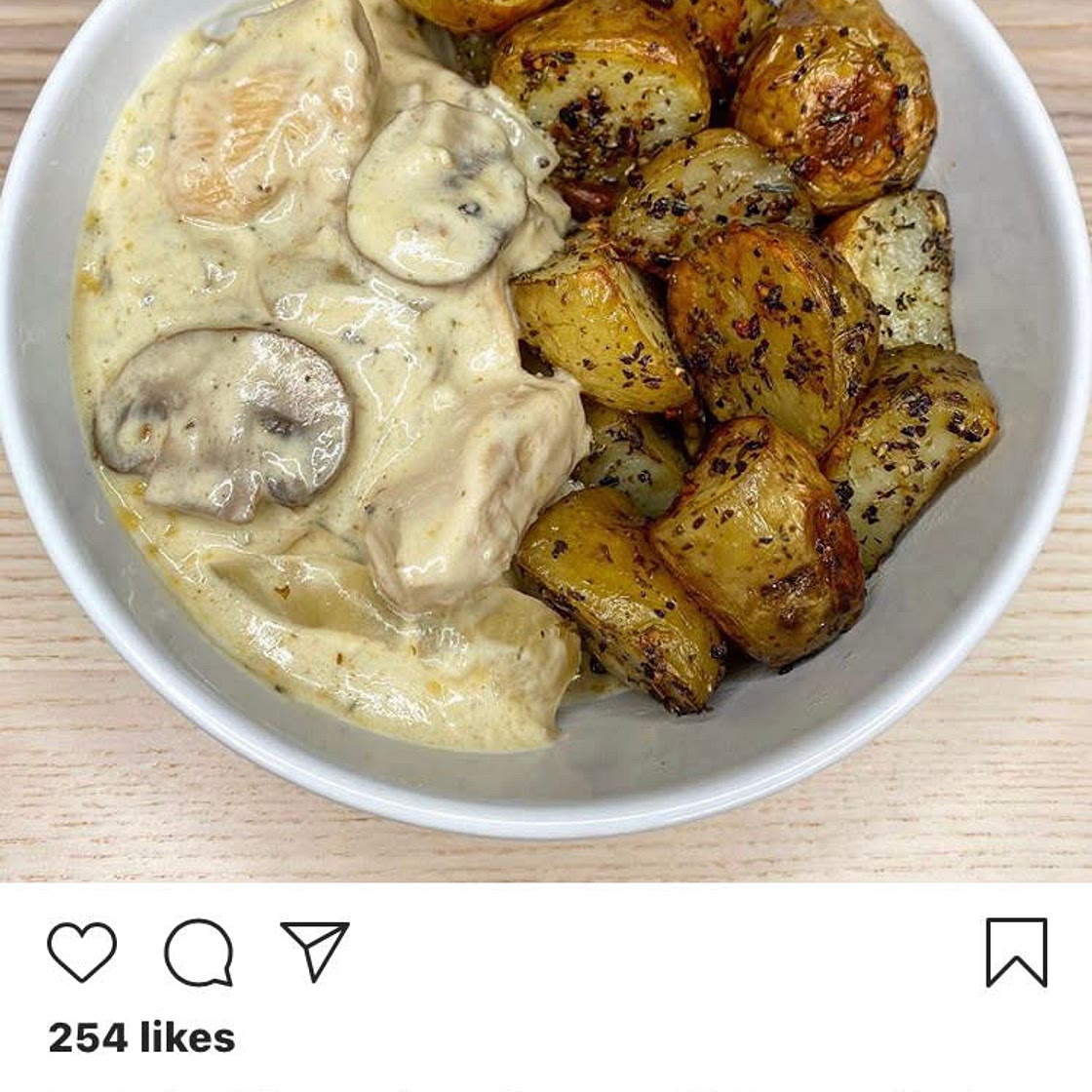Creamy chicken and herby potatoes!