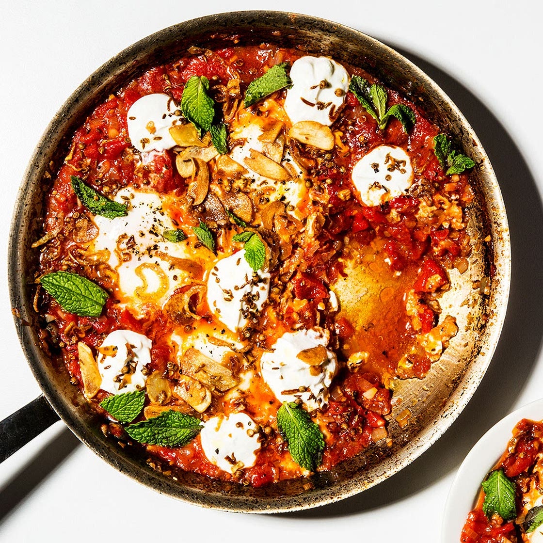 30-Minute Shakshuka with Yogurt