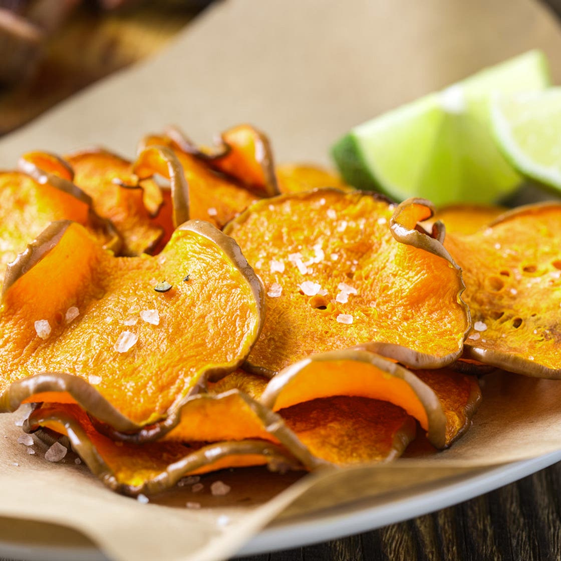 Chips de batata doce ao forno