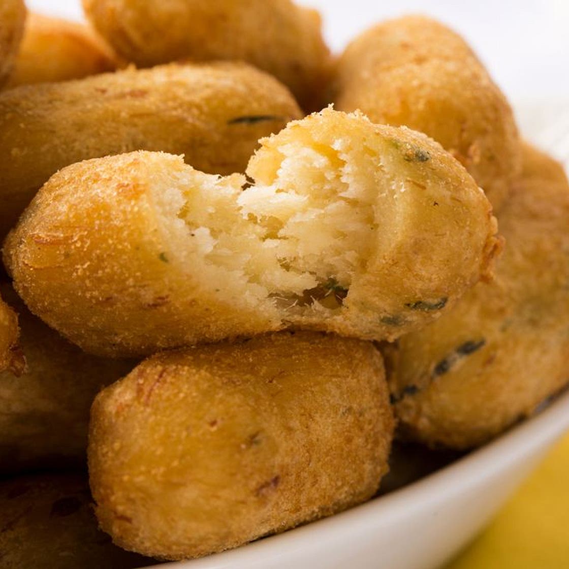 Bolinho de bacalhau na airfryer