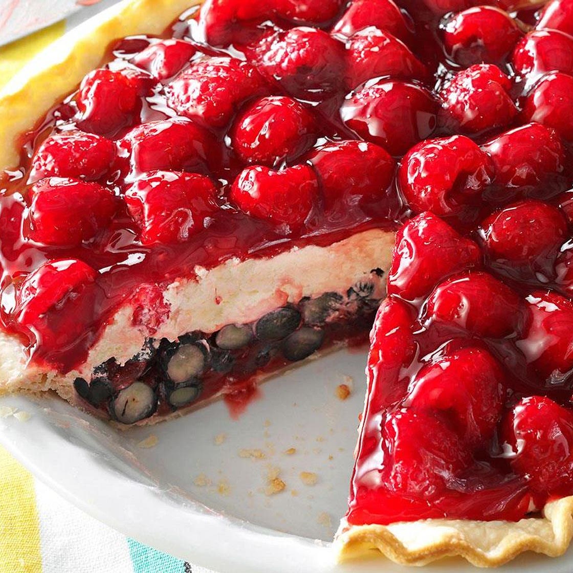 Red, White and Blue Berry Pie