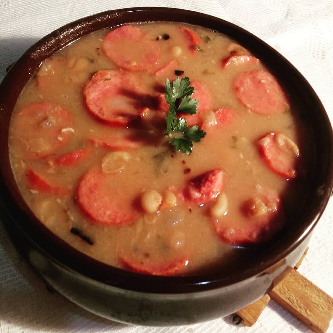 Feijão carioca com linguiça calabresa