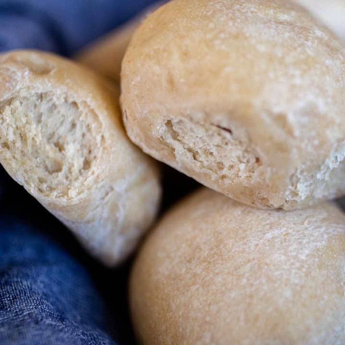Sourdough Dinner Rolls