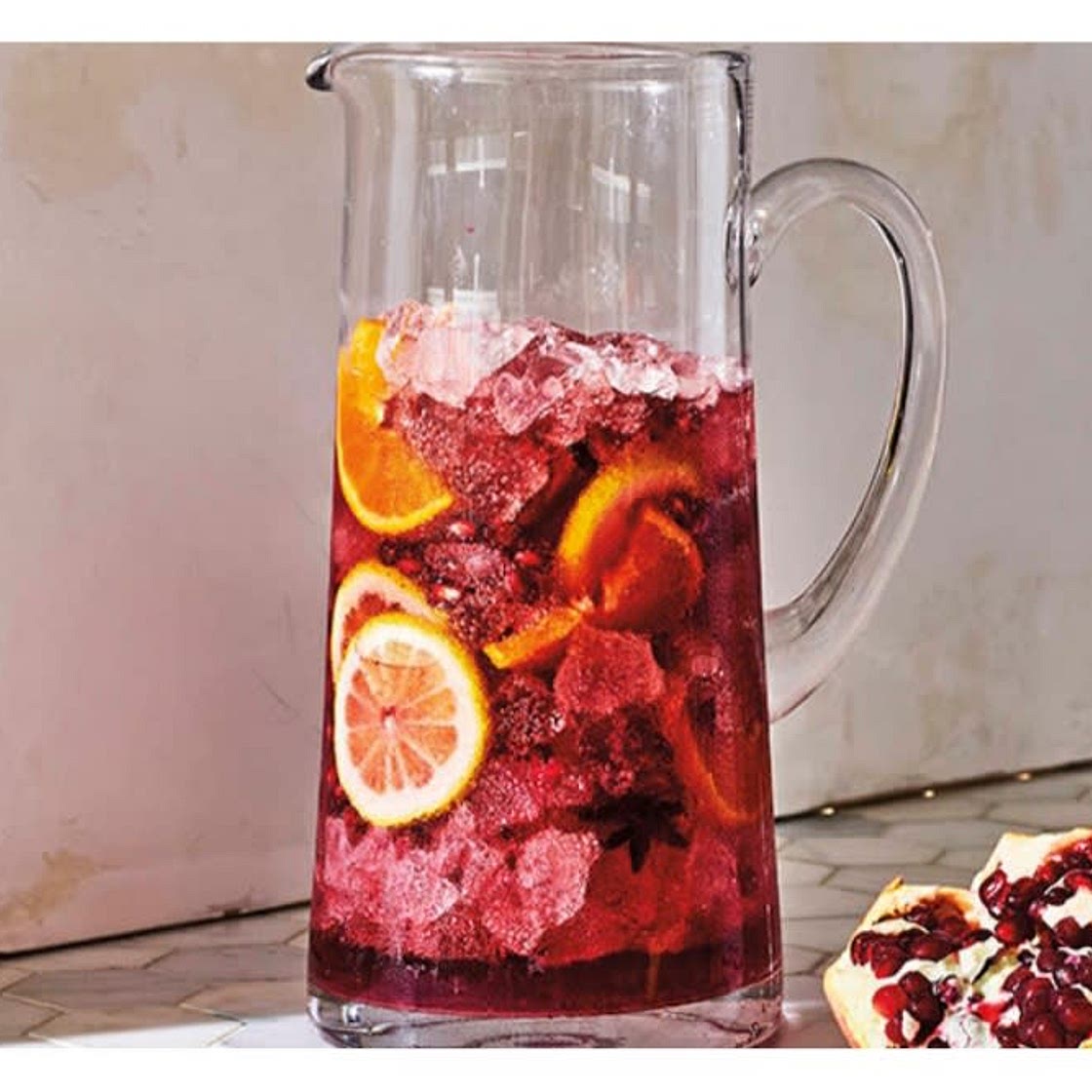 Winter Spiced Pomegranate and Clementine Sangria