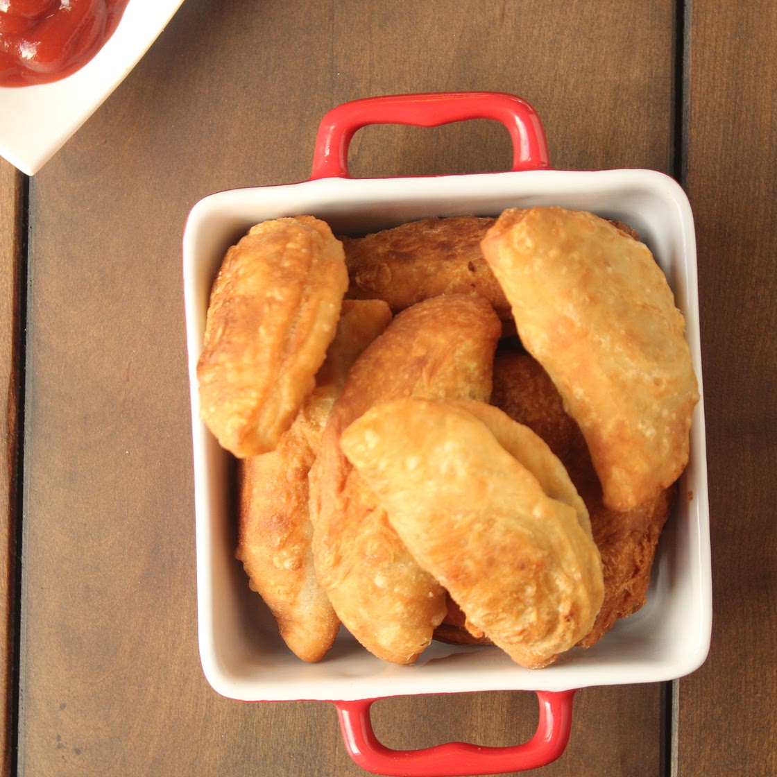 Pastechi – Aruba Style Empanada
