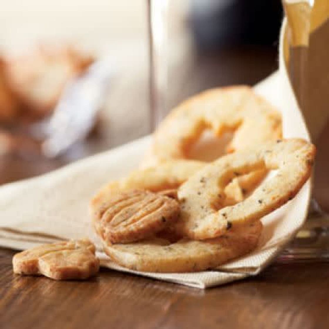 Rosemary-Parmesan Icebox Cracker
