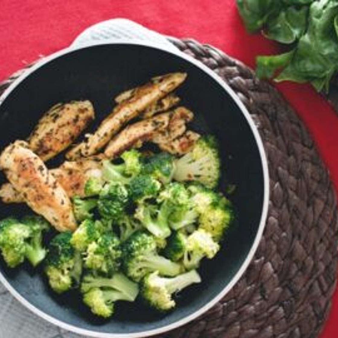 Quick Chicken Strips with Broccoli Dinner