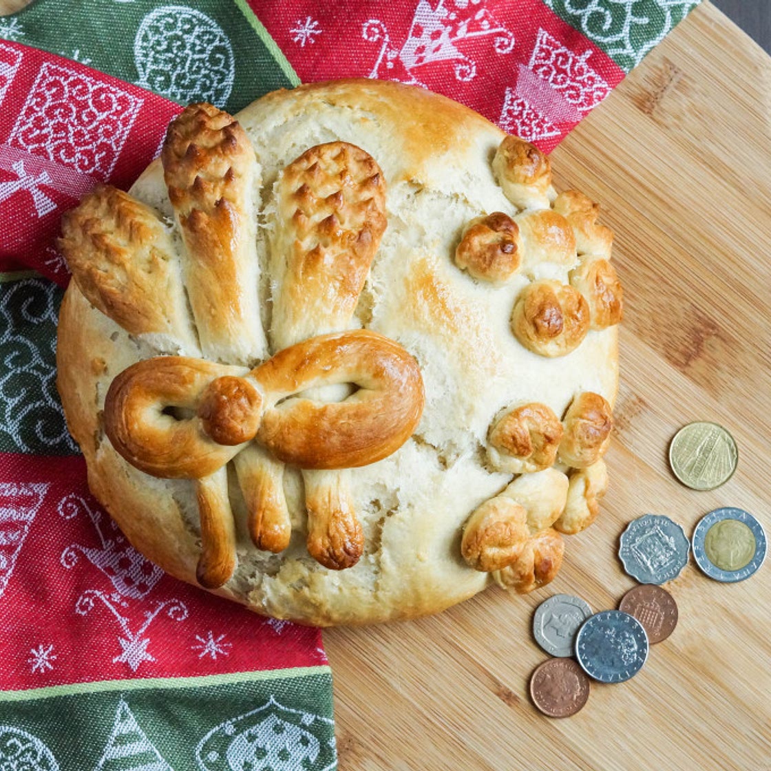 Koledna Pitka (Bulgarian Christmas Bread) - Tara's Multicultural Table