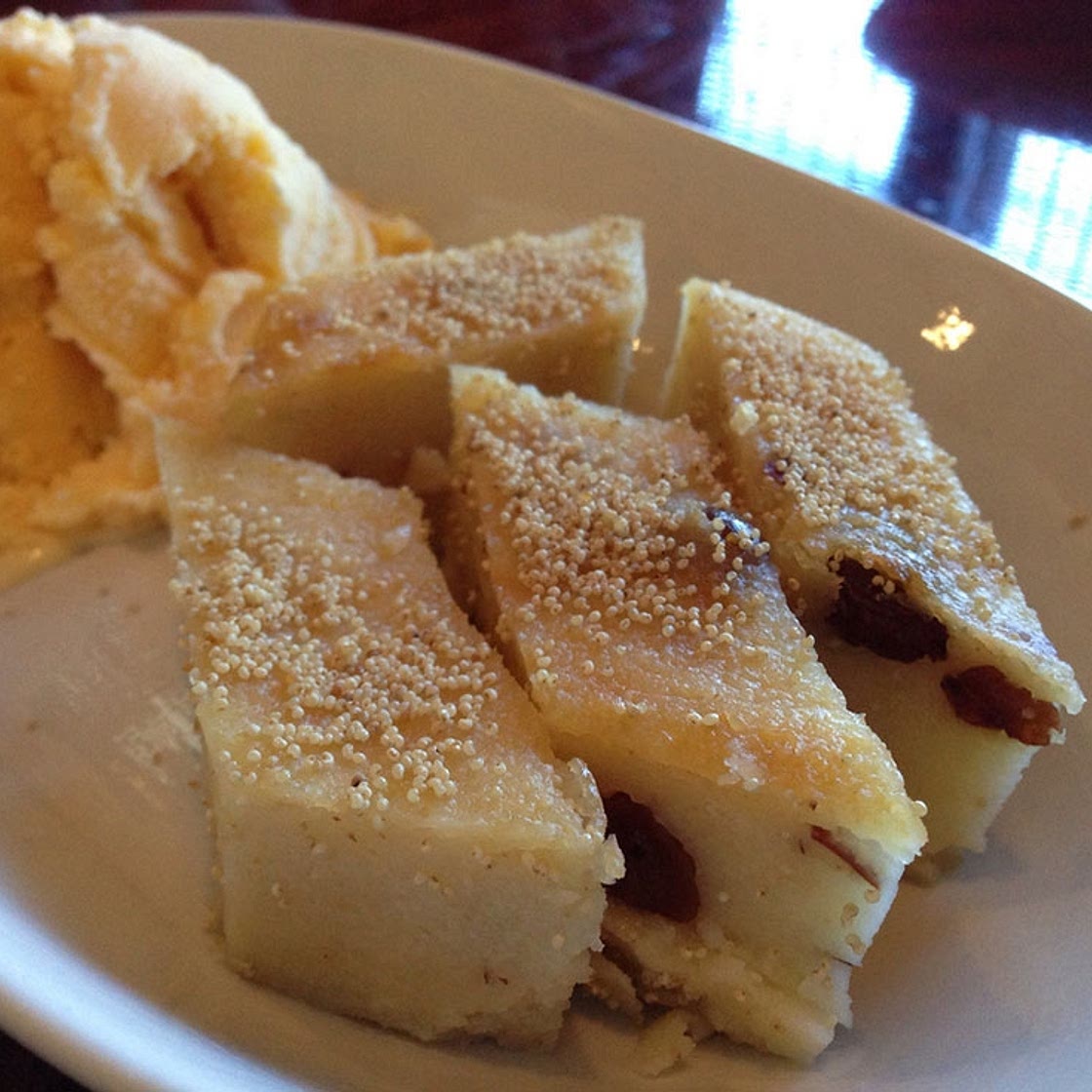 Burmese Semolina Cake (Sanwin makin)
