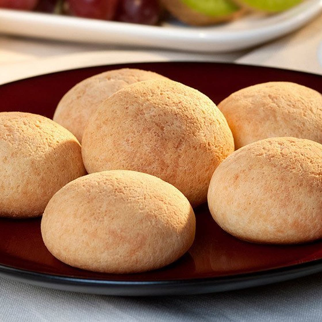 Pandebono (Colombian Cheese Bread)