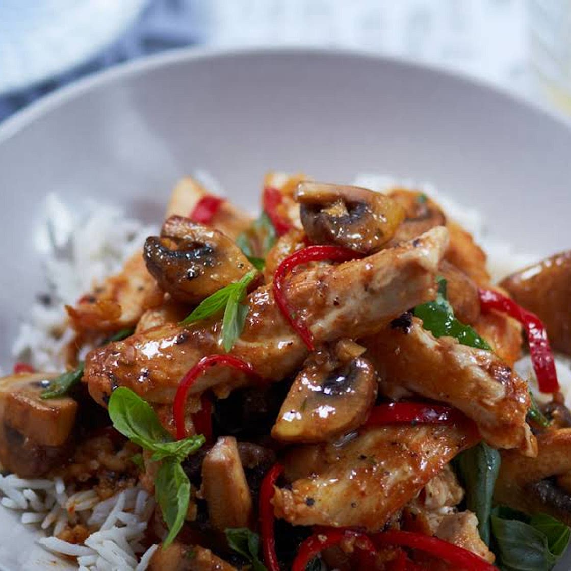 Thai Chicken and Basil Sizzle Recipe | Yummly