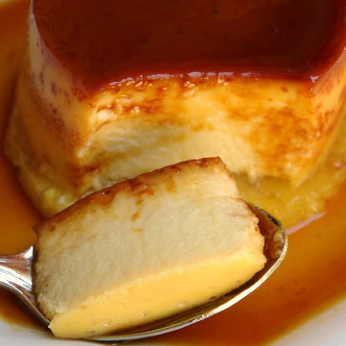 Pineapple flan {Flan de piña} - Laylita's Recipes