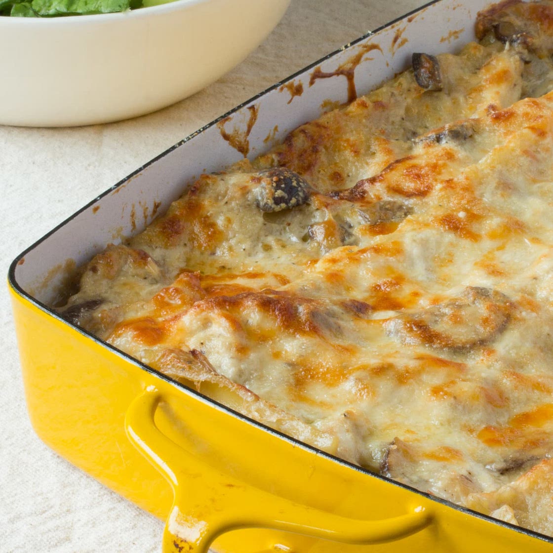 Cold Weather Recipe: Cheesy Chicken and Mushroom Lasagna