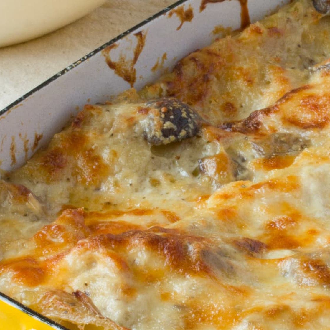 Cold Weather Recipe: Cheesy Chicken and Mushroom Lasagna