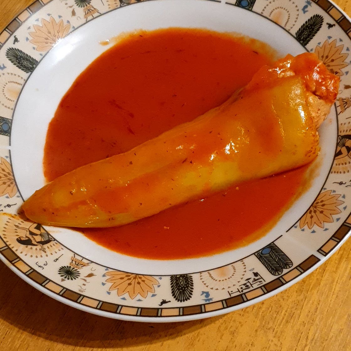 Stuffed peppers with tomato sauce