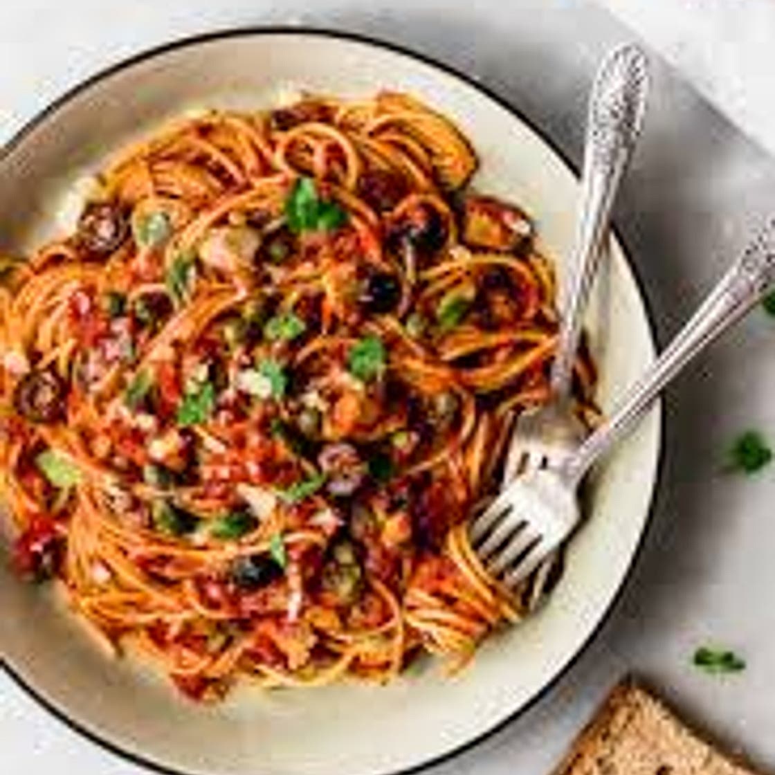 Tomato sauce & pasta