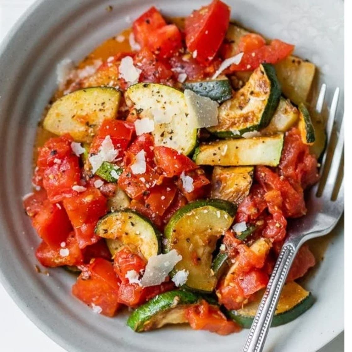 Zuchini and tomatoes (2points)
