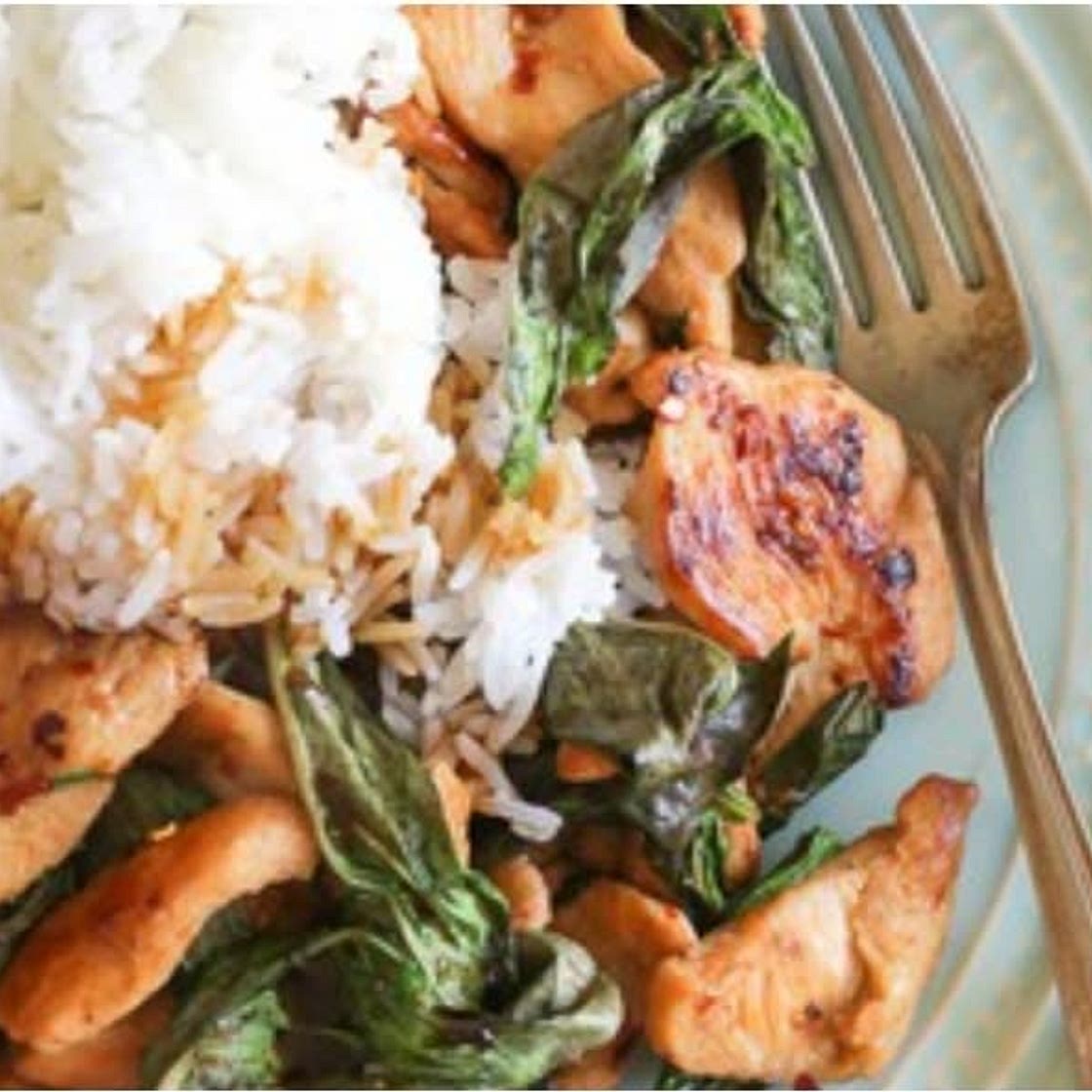 Thai Basil Chicken (1 point for 4oz or 1 cup)