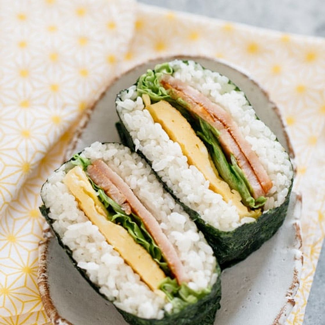 BLT Onigirazu