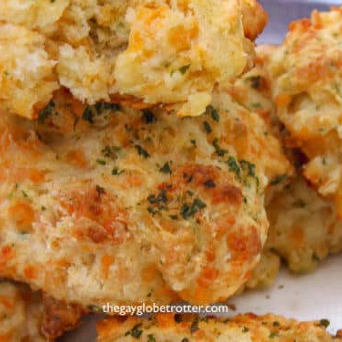 Copycat Red Lobster Cheddar Bay Biscuits