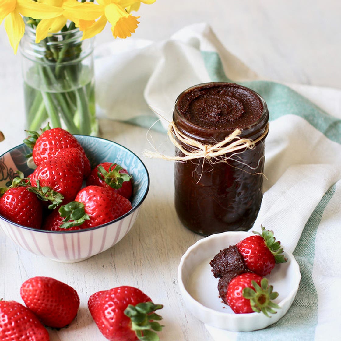 Best Ever Vegan Nutella » a step-by-step guide